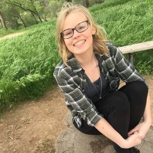 Meet your Posher, Laural